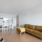 - Junto A Piscinas Naturales Con Terraza Apartman