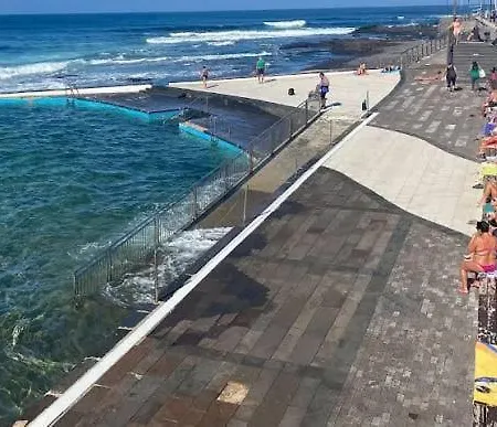 - Junto A Piscinas Naturales Con Terraza Apartament Bajamar (La Laguna)