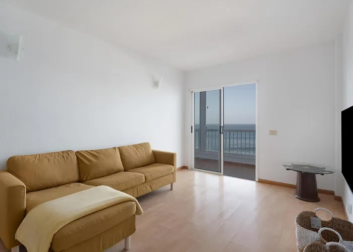 - Junto A Piscinas Naturales Con Terraza Apartman *